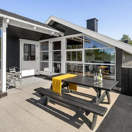 Gorgeous Home In Thisted With Kitchen * Norre Vorupor